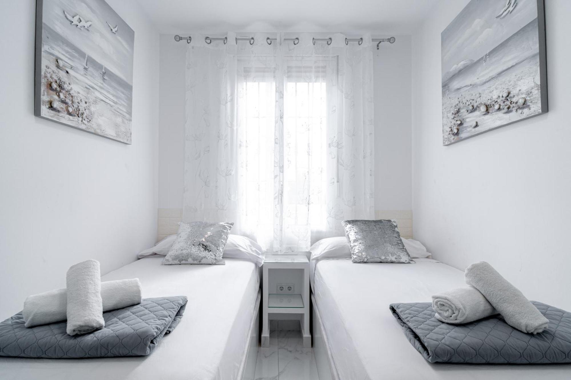 Blue Horizon Luxury Apartment 네르하 외부 사진